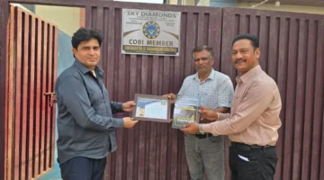 Presented Membership Certificates to the COBI Members